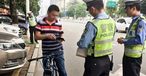 酒后騎自行車(chē)也算酒駕？交警：喝酒騎自行車(chē)也屬于是酒駕！
